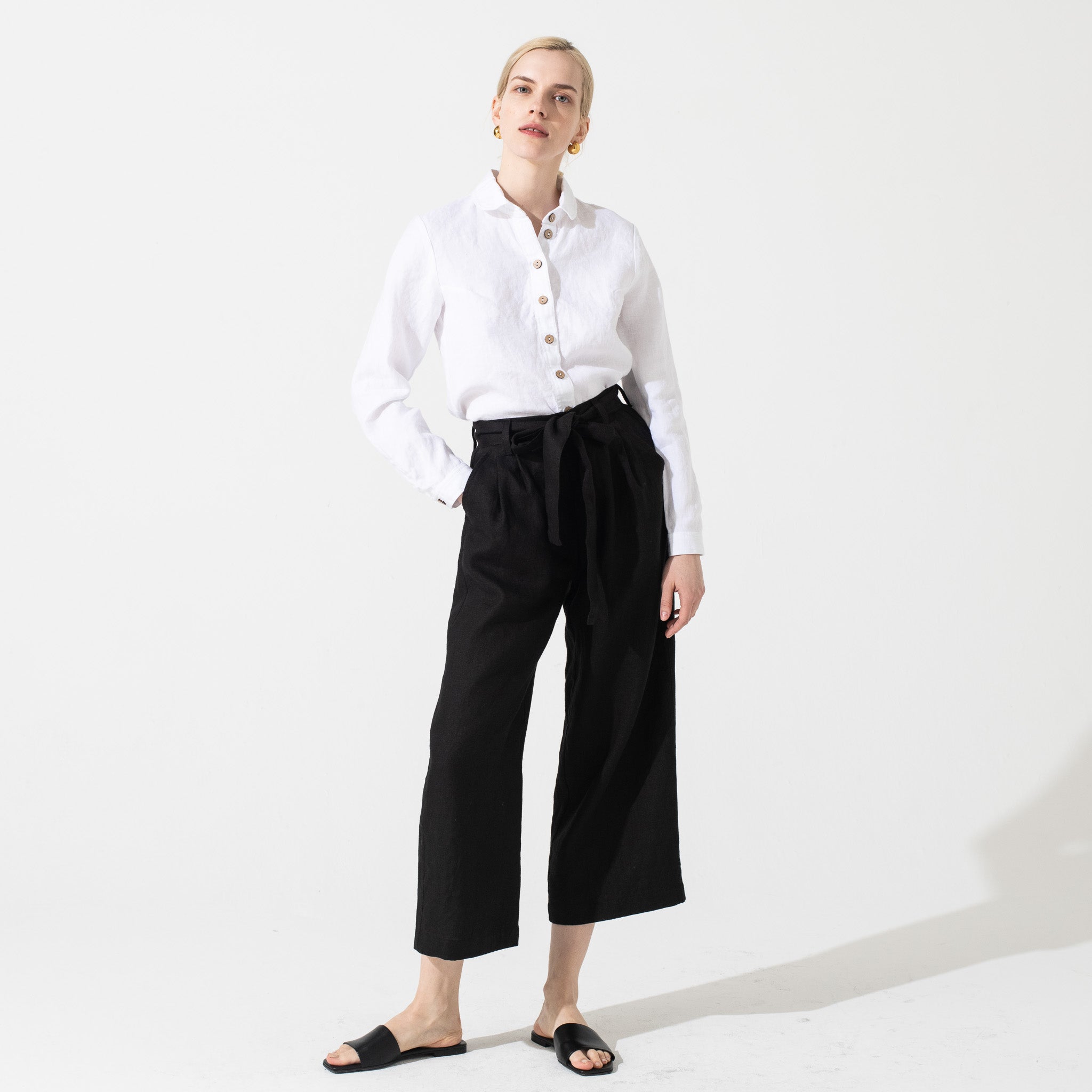 R: ORLEANS pleated front wide leg linen pants in Black