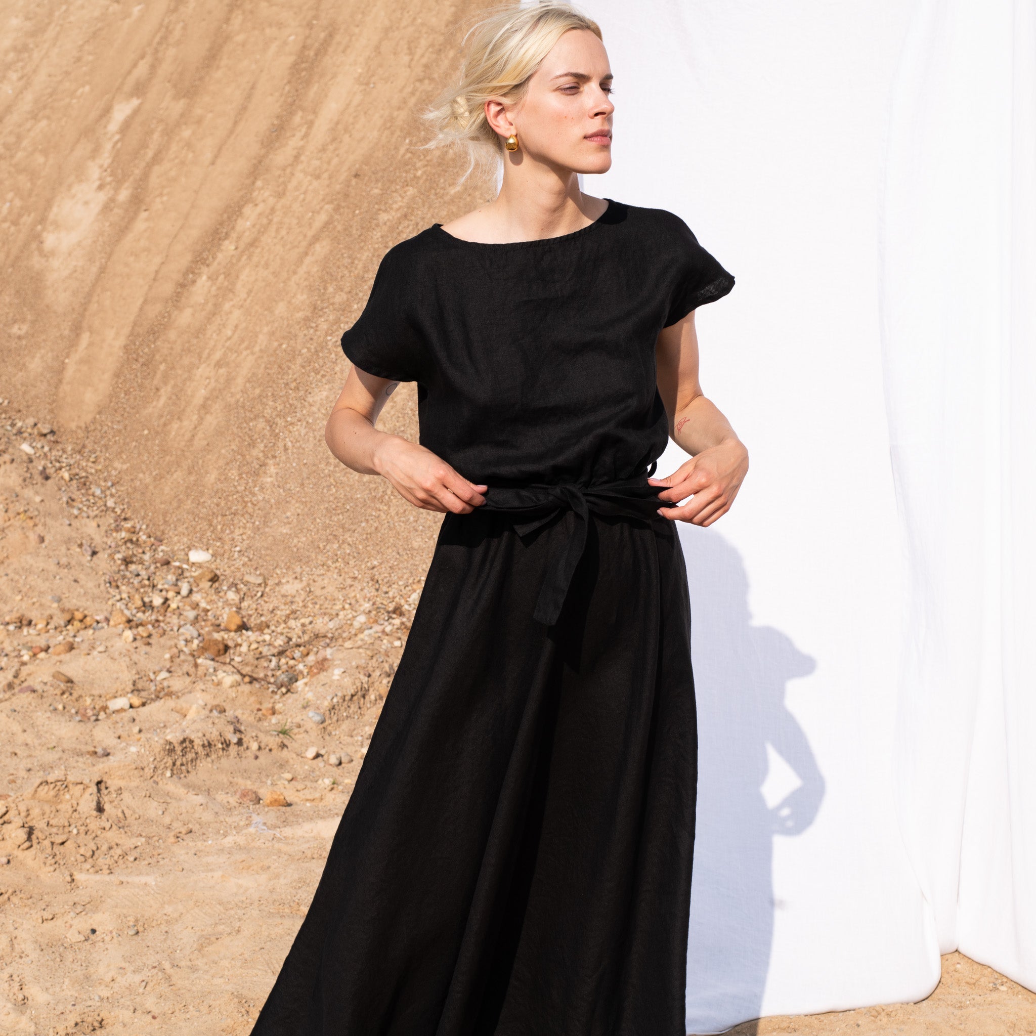 Maxi ADELAIDE linen dress in Black