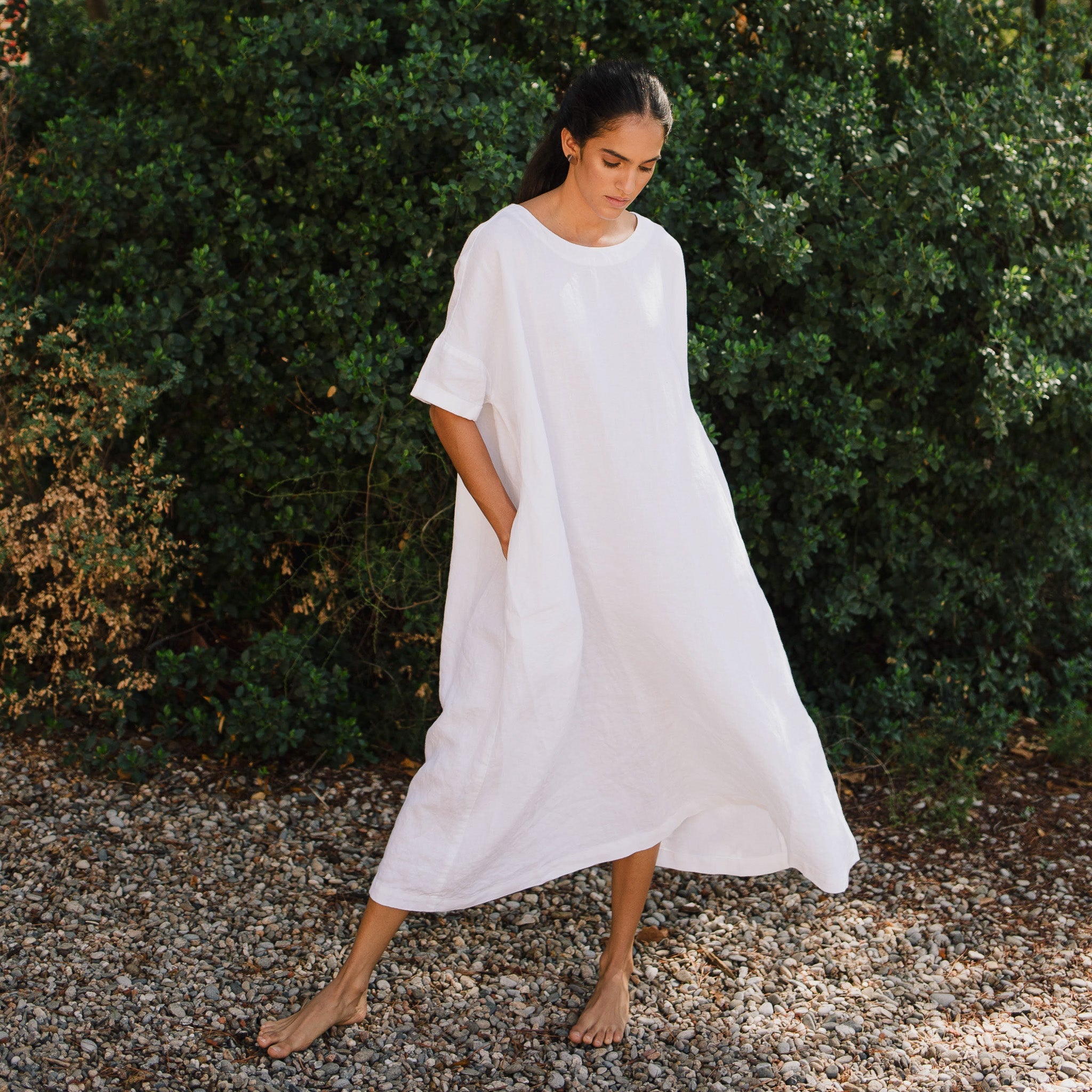R: RENNES-2 oversized linen dress in White